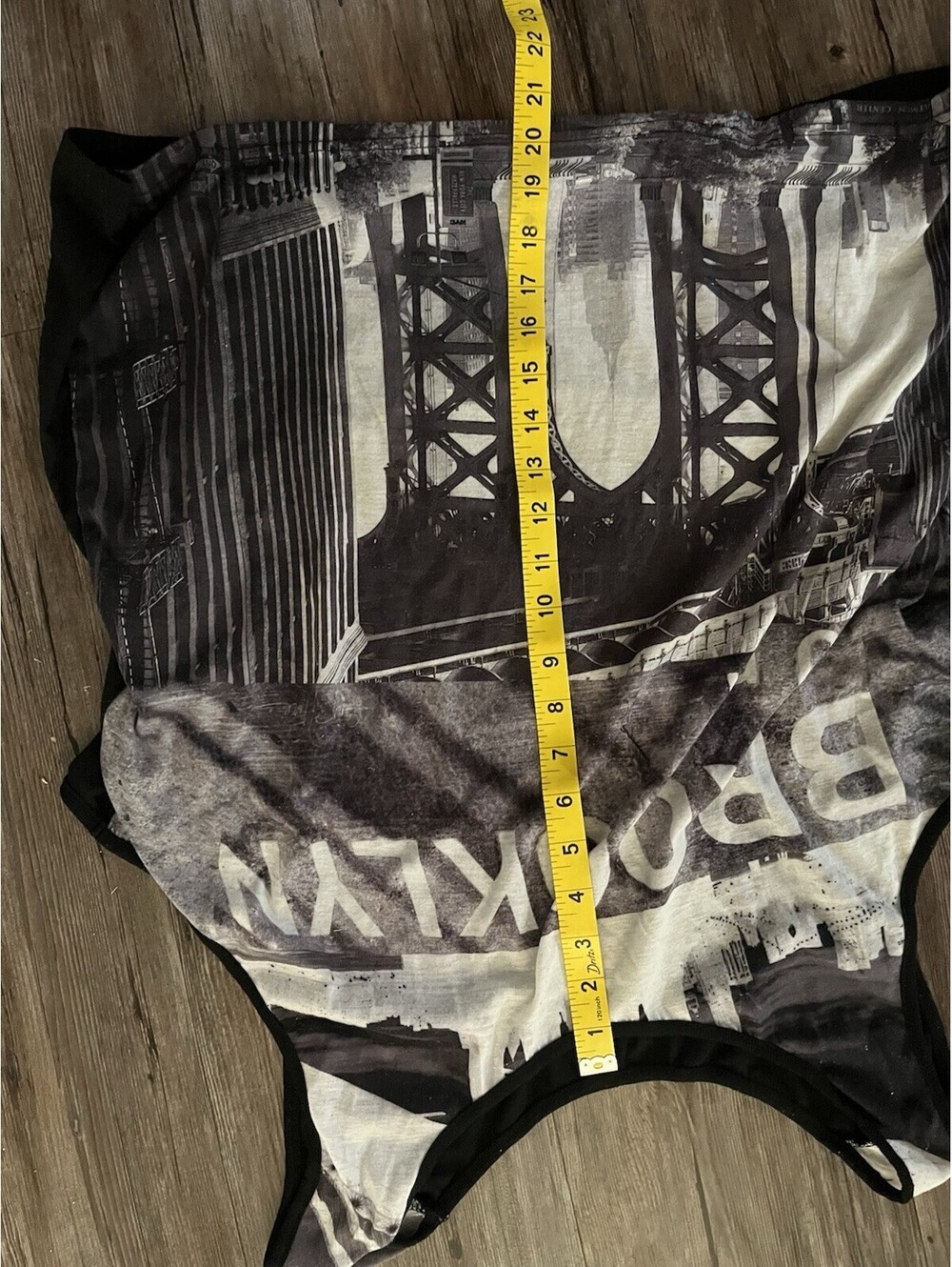 Brooklyn Bridge Black NYC Ring Of Fire Tank Top Sz L Grunge - Picture 4 of 4
